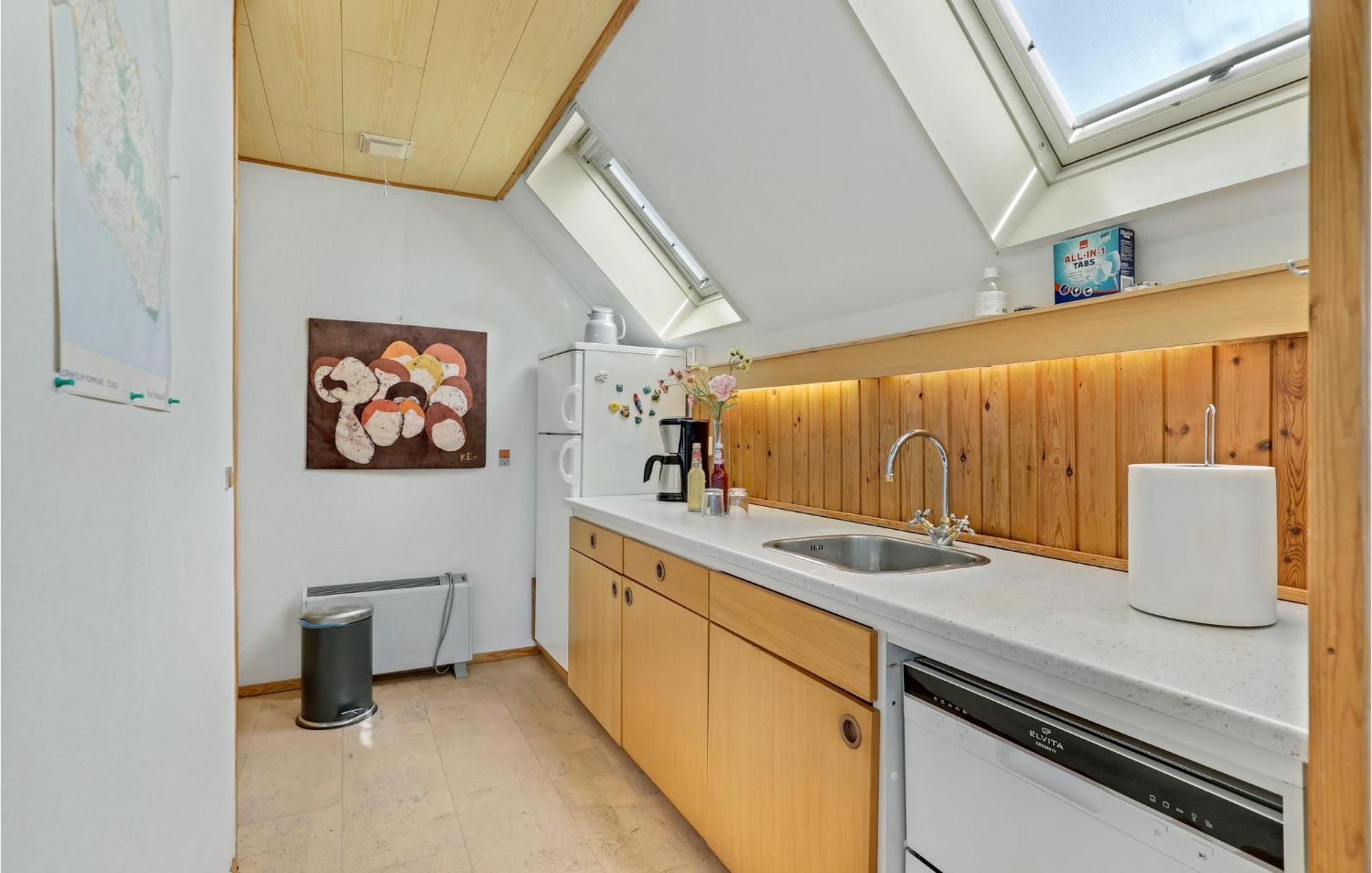 Gorgeous Home In Nexo With Kitchen Esterno foto